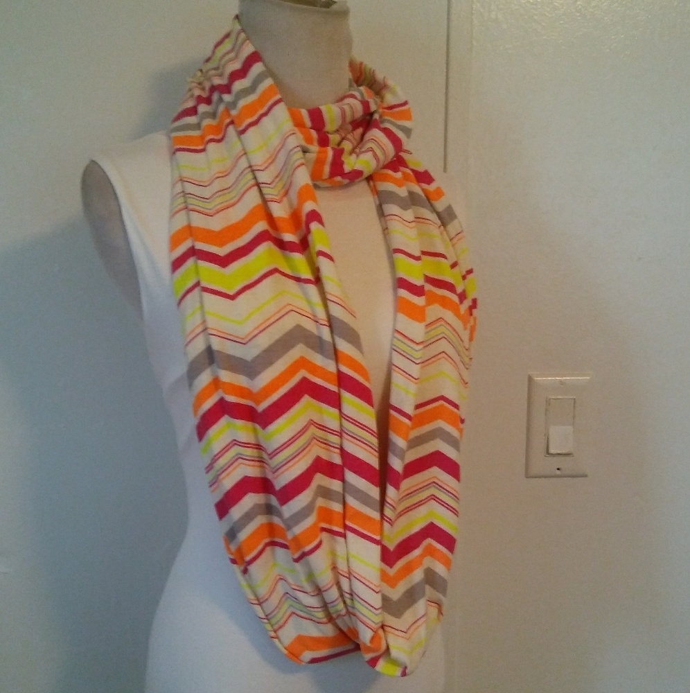 VEOND multi color women's scarf
